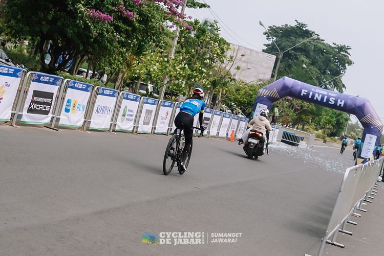 Race photo from Cycling de Jabar 2024