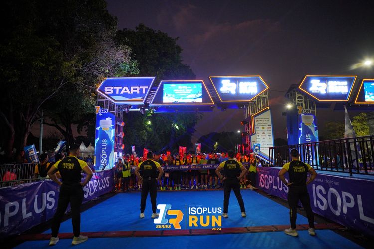 Race photo from Isoplus Run 2024 Surabaya