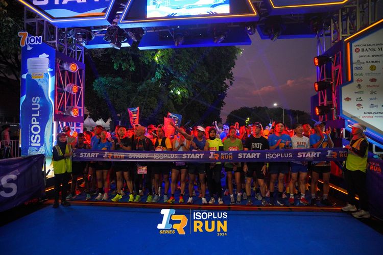 Race photo from Isoplus Run 2024 Surabaya