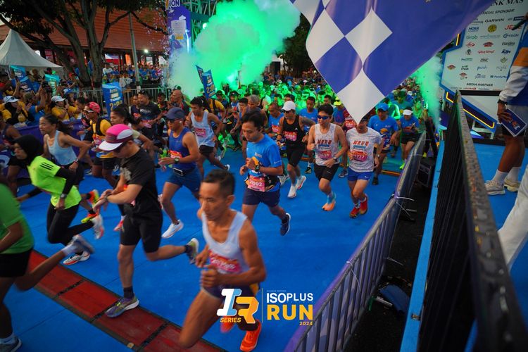 Race photo from Isoplus Run 2024 Surabaya