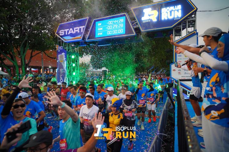 Race photo from Isoplus Run 2024 Surabaya