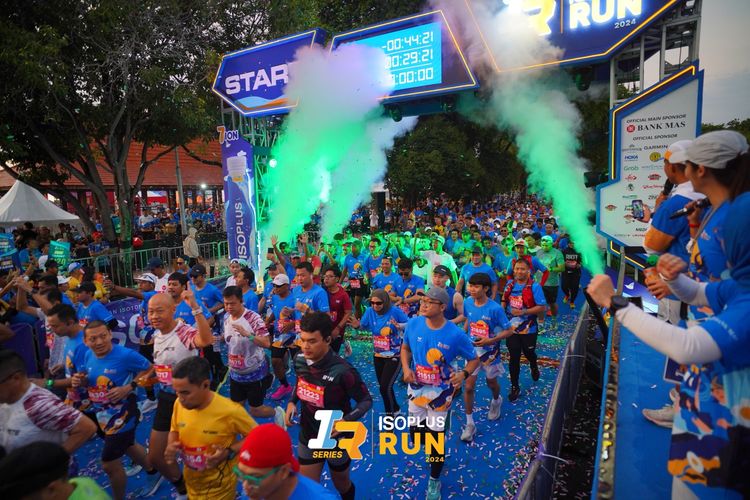 Race photo from Isoplus Run 2024 Surabaya