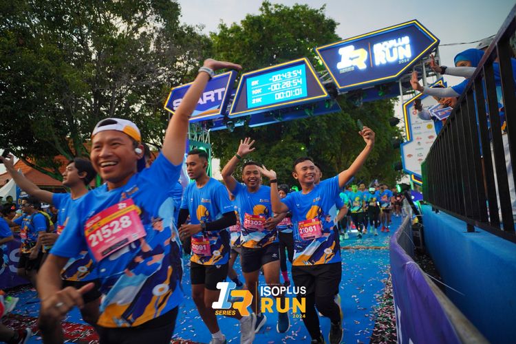 Race photo from Isoplus Run 2024 Surabaya