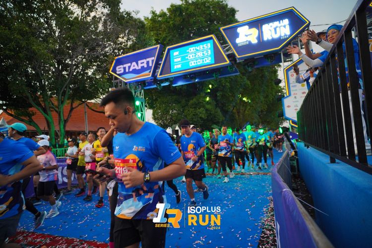 Race photo from Isoplus Run 2024 Surabaya