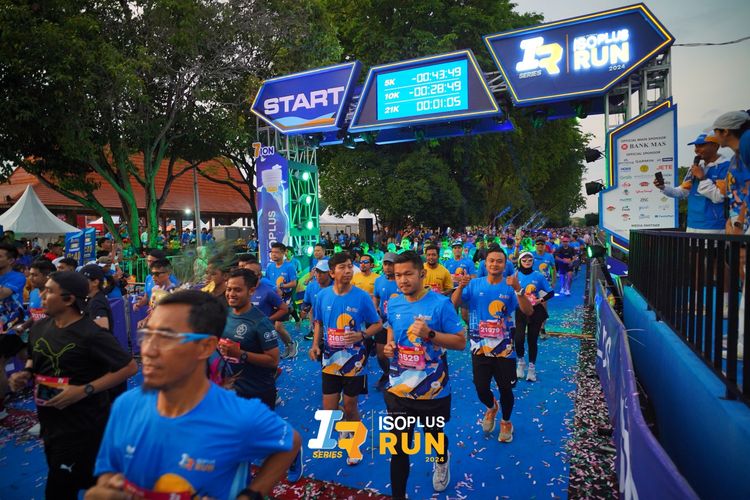 Race photo from Isoplus Run 2024 Surabaya