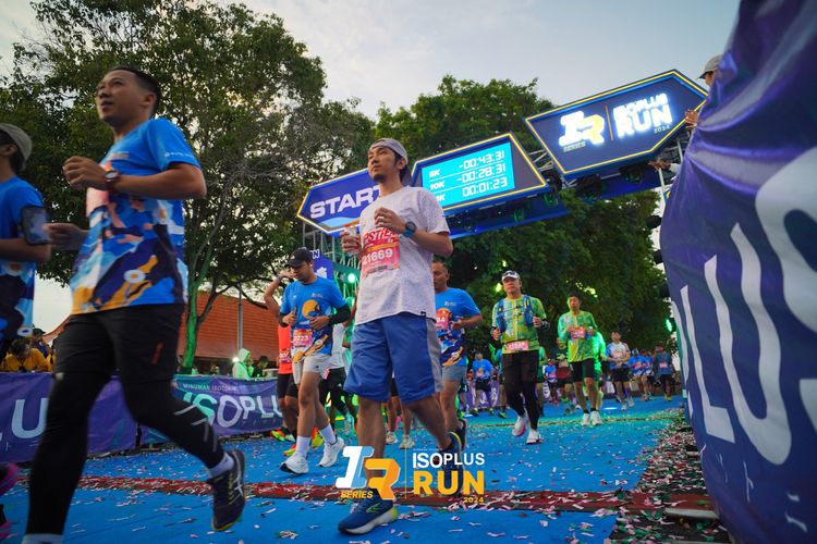 Race photo from Isoplus Run 2024 Surabaya
