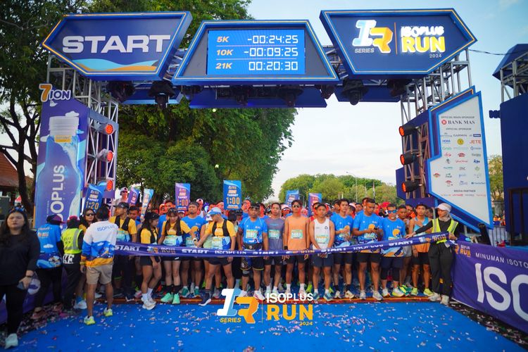 Race photo from Isoplus Run 2024 Surabaya