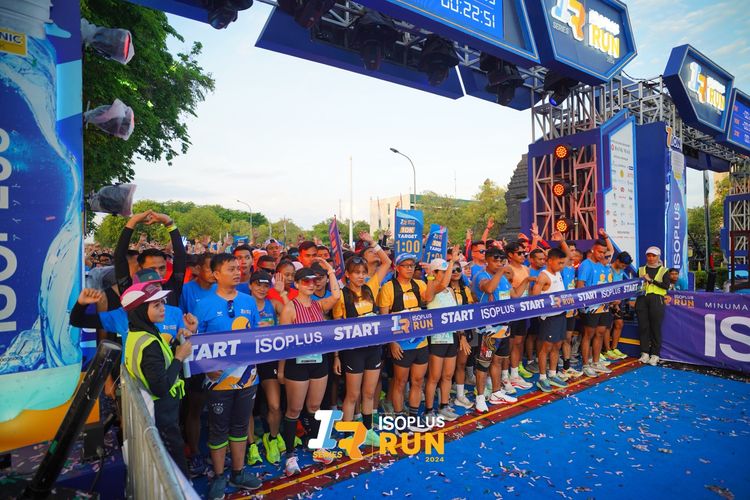 Race photo from Isoplus Run 2024 Surabaya