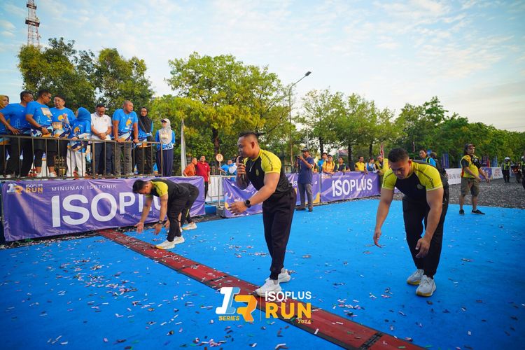 Race photo from Isoplus Run 2024 Surabaya