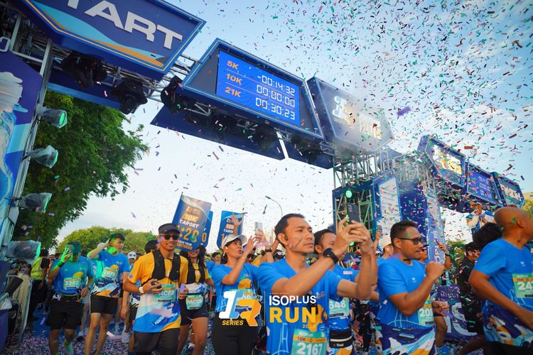 Race photo from Isoplus Run 2024 Surabaya