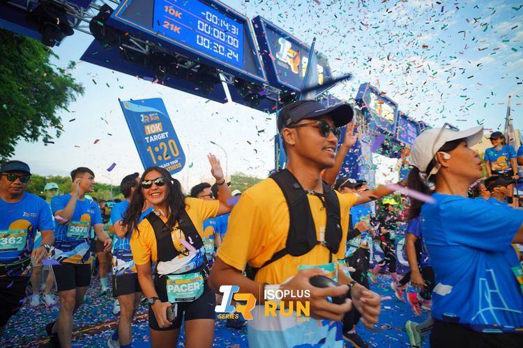 Race photo from Isoplus Run 2024 Surabaya
