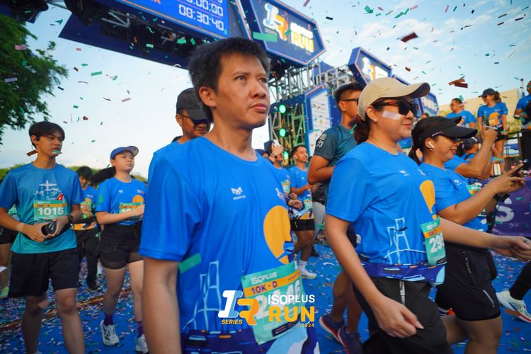 Race photo from Isoplus Run 2024 Surabaya