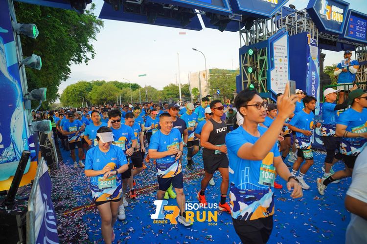 Race photo from Isoplus Run 2024 Surabaya
