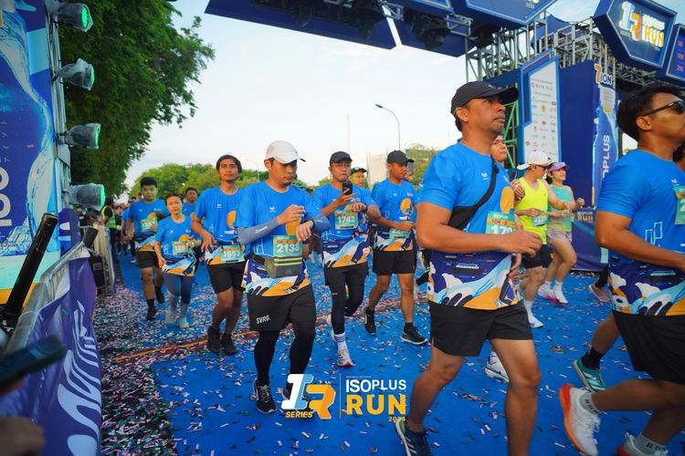 Race photo from Isoplus Run 2024 Surabaya