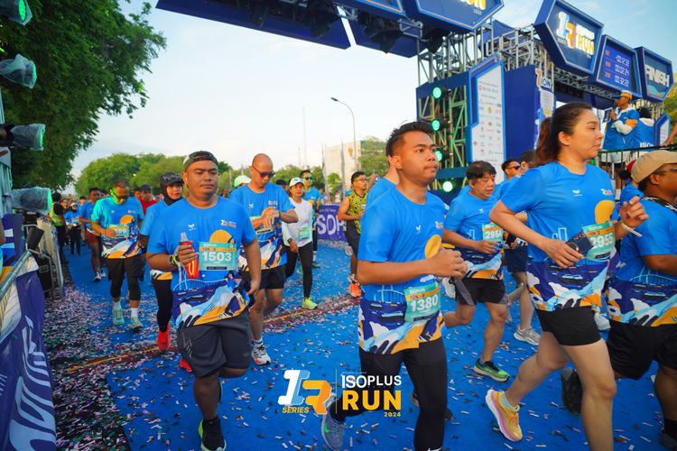 Race photo from Isoplus Run 2024 Surabaya