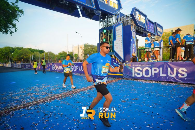 Race photo from Isoplus Run 2024 Surabaya