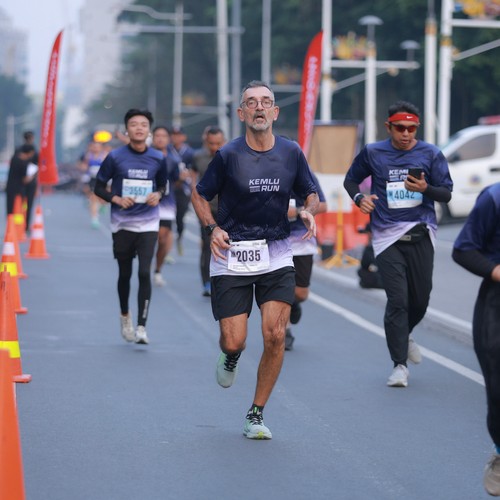Race photo from KEMLU RUN 2026
