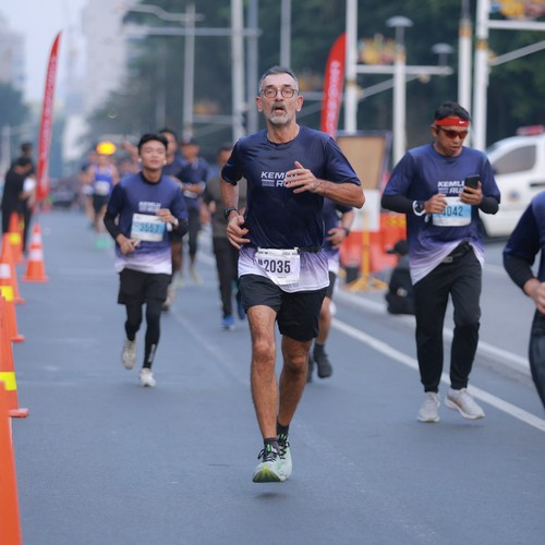 Race photo from KEMLU RUN 2026