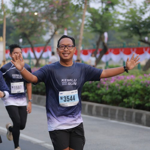 Race photo from KEMLU RUN 2026