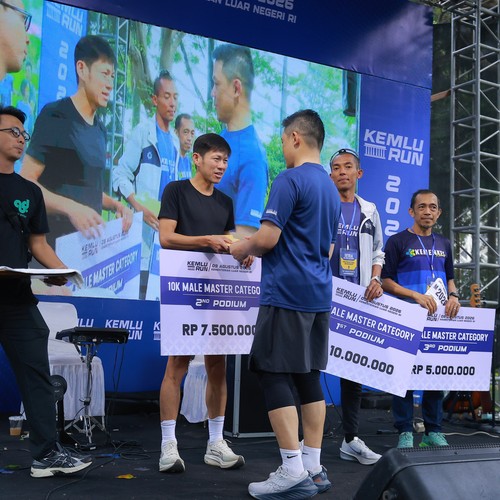 Race photo from KEMLU RUN 2026