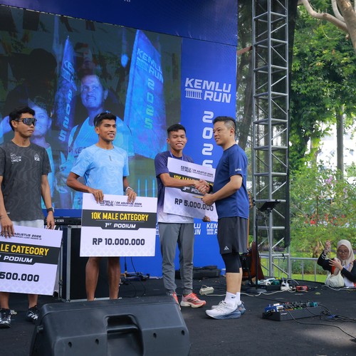 Race photo from KEMLU RUN 2026