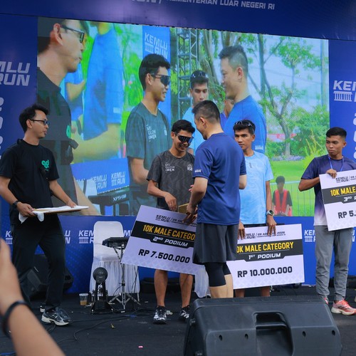 Race photo from KEMLU RUN 2026