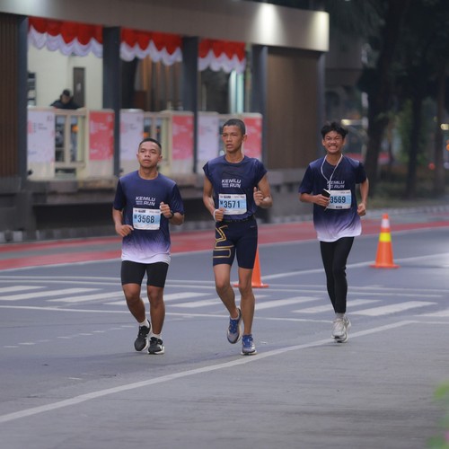 Race photo from KEMLU RUN 2026