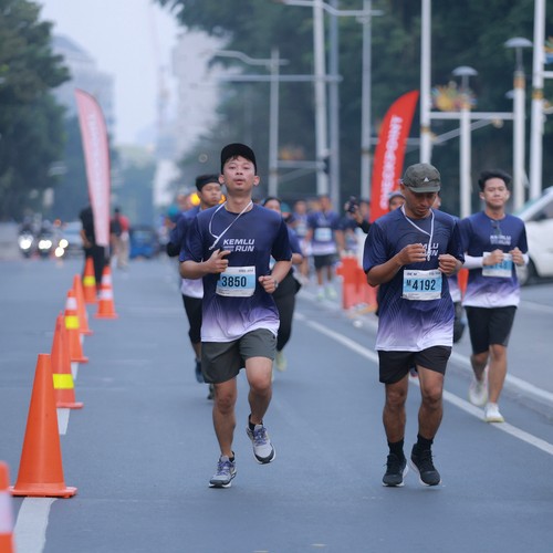 Race photo from KEMLU RUN 2026