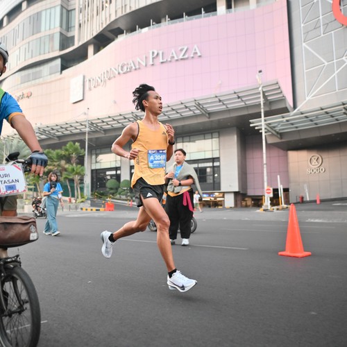 Race photo from SURABAYA ISOPLUS MARATHON 2026