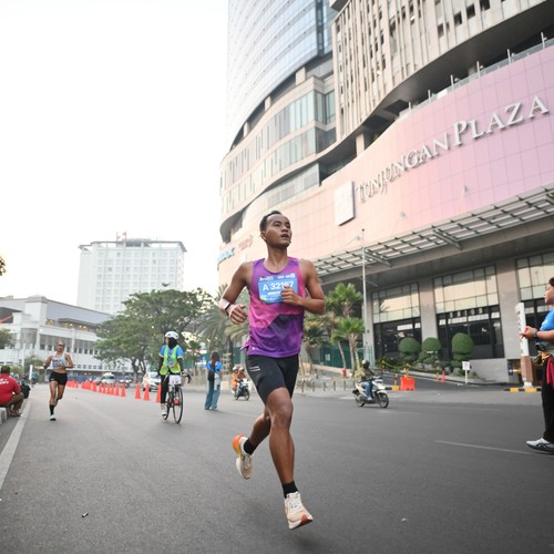 Race photo from SURABAYA ISOPLUS MARATHON 2026