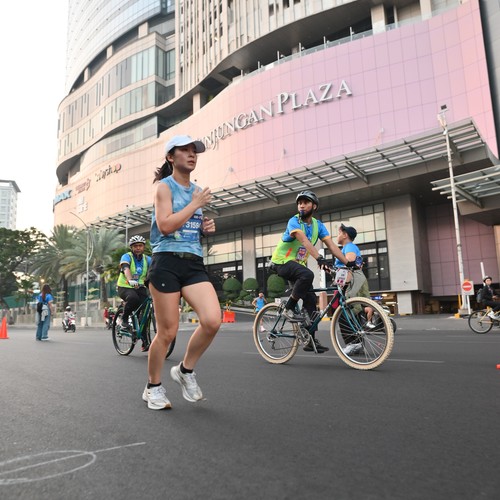 Race photo from SURABAYA ISOPLUS MARATHON 2026