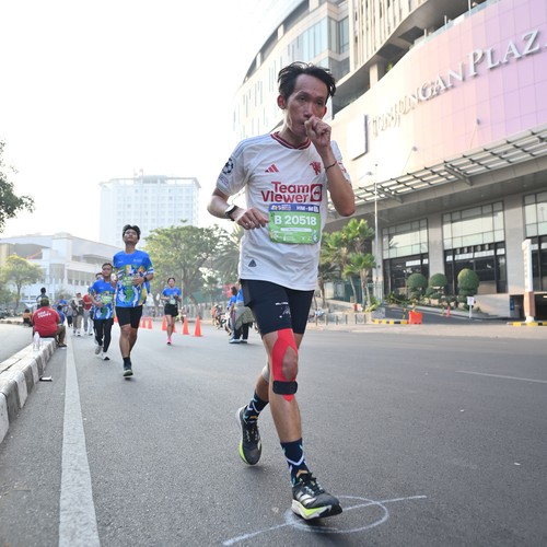 Race photo from SURABAYA ISOPLUS MARATHON 2026