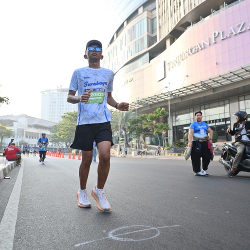 Race photo from SURABAYA ISOPLUS MARATHON 2026