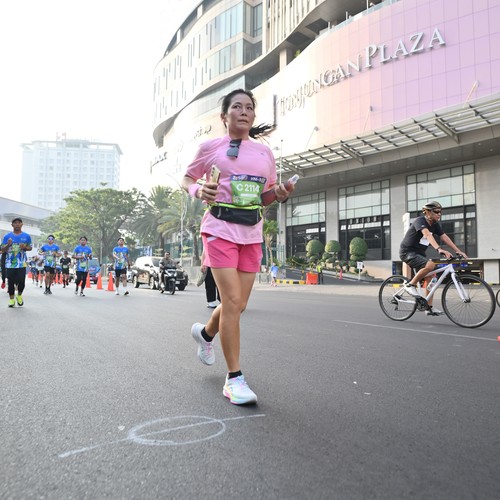 Race photo from SURABAYA ISOPLUS MARATHON 2026