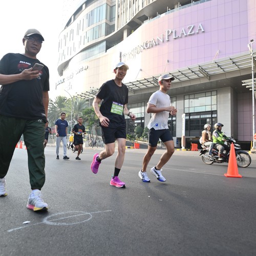 Race photo from SURABAYA ISOPLUS MARATHON 2026