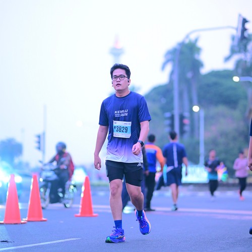 Race photo from KEMLU RUN 2026