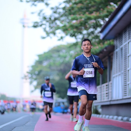 Race photo from KEMLU RUN 2026