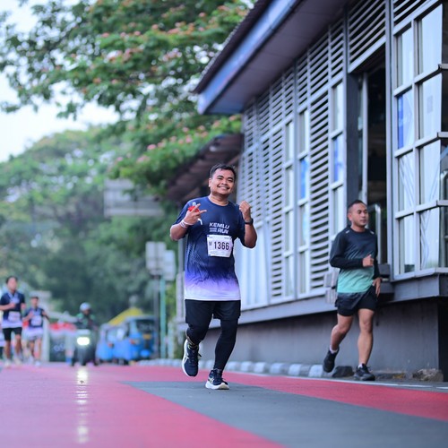 Race photo from KEMLU RUN 2026