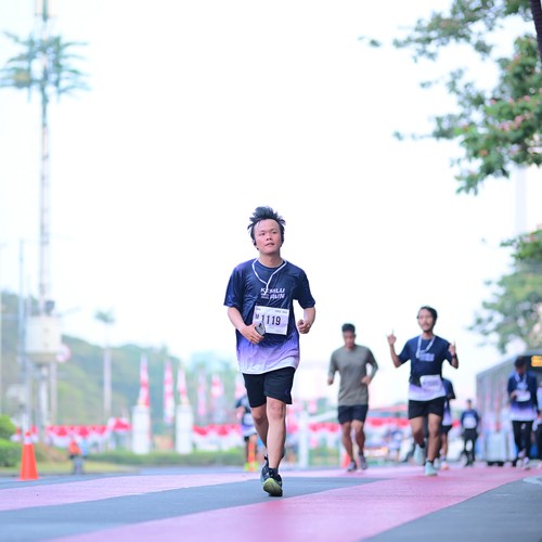 Race photo from KEMLU RUN 2026