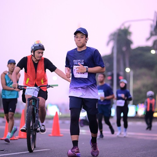 Race photo from KEMLU RUN 2026