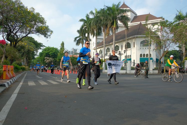 Race photo from SURABAYA ISOPLUS MARATHON 2025