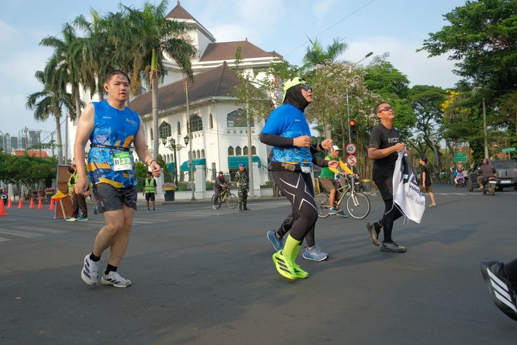 Race photo from SURABAYA ISOPLUS MARATHON 2025