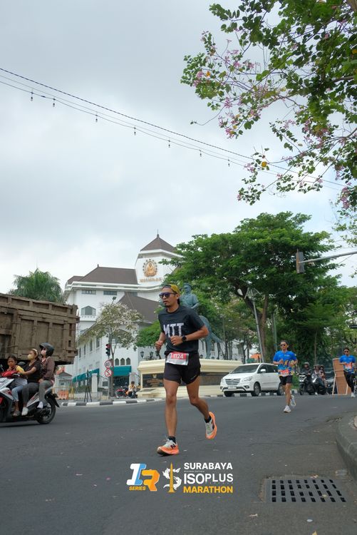 Race photo from SURABAYA ISOPLUS MARATHON 2025