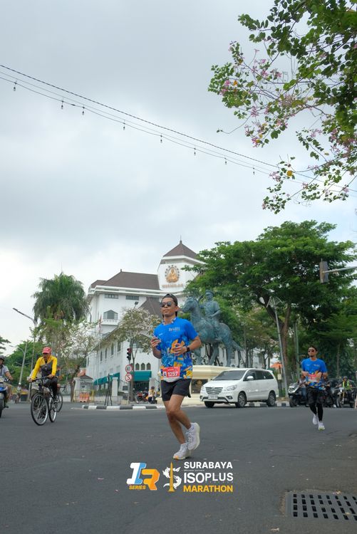 Race photo from SURABAYA ISOPLUS MARATHON 2025