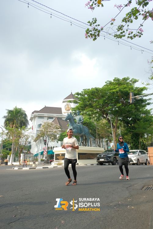 Race photo from SURABAYA ISOPLUS MARATHON 2025