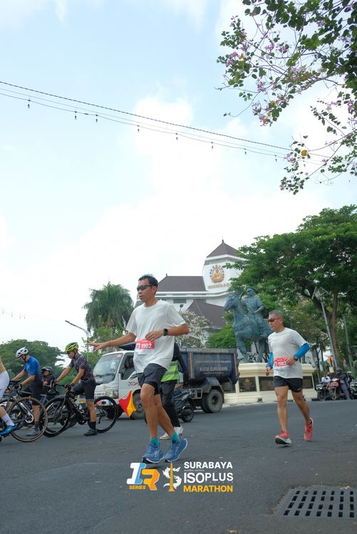 Race photo from SURABAYA ISOPLUS MARATHON 2025