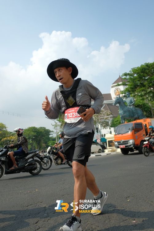 Race photo from SURABAYA ISOPLUS MARATHON 2025