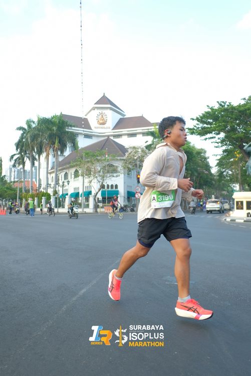 Race photo from SURABAYA ISOPLUS MARATHON 2025