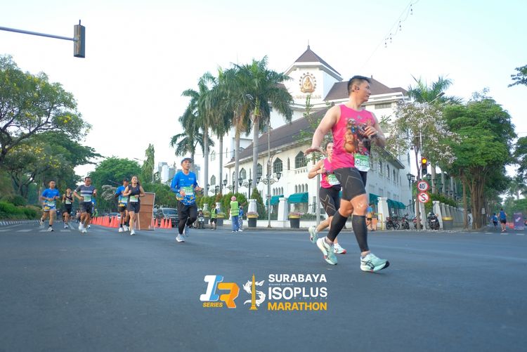 Race photo from SURABAYA ISOPLUS MARATHON 2025