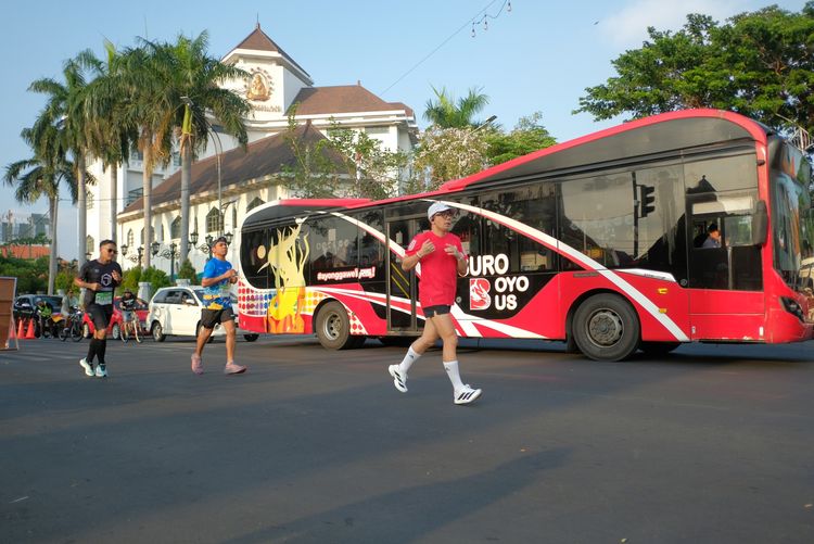Race photo from SURABAYA ISOPLUS MARATHON 2025